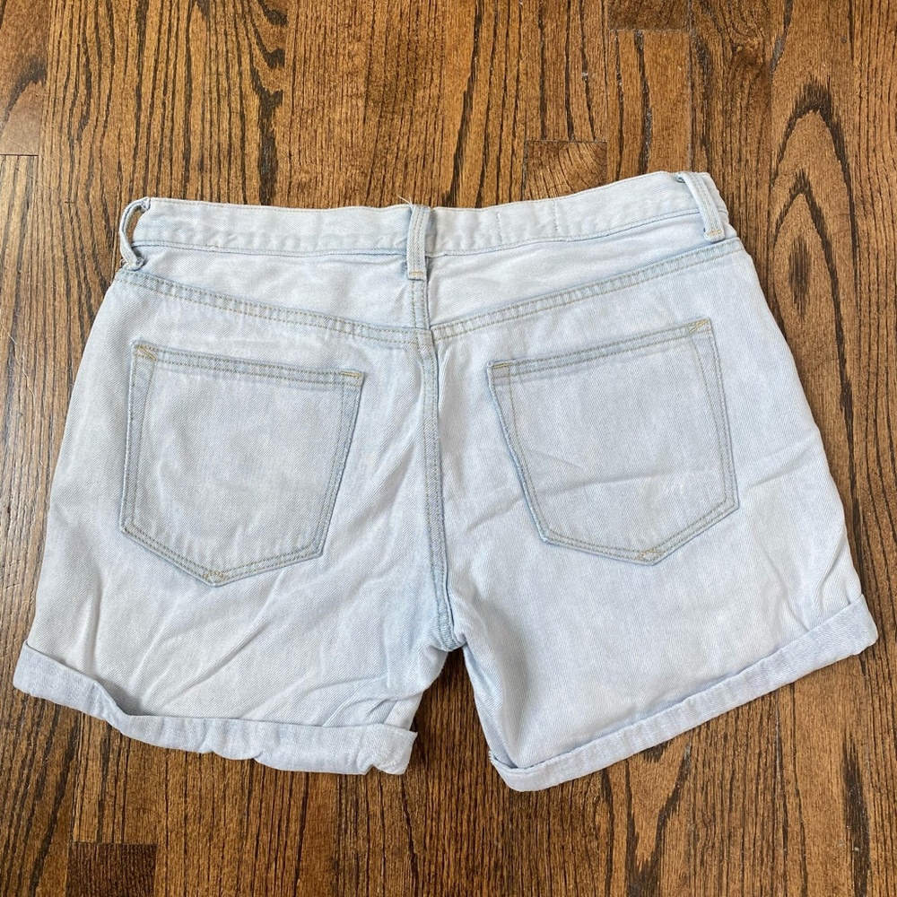 GAP Sexy Boyfriend Shorts - Picture 2 of 5